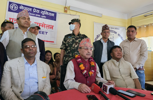 कांग्रेस कर्णाली प्रदेश सरकारमा छिट्टै जान्छ : उपप्रधानमन्त्री खड्का